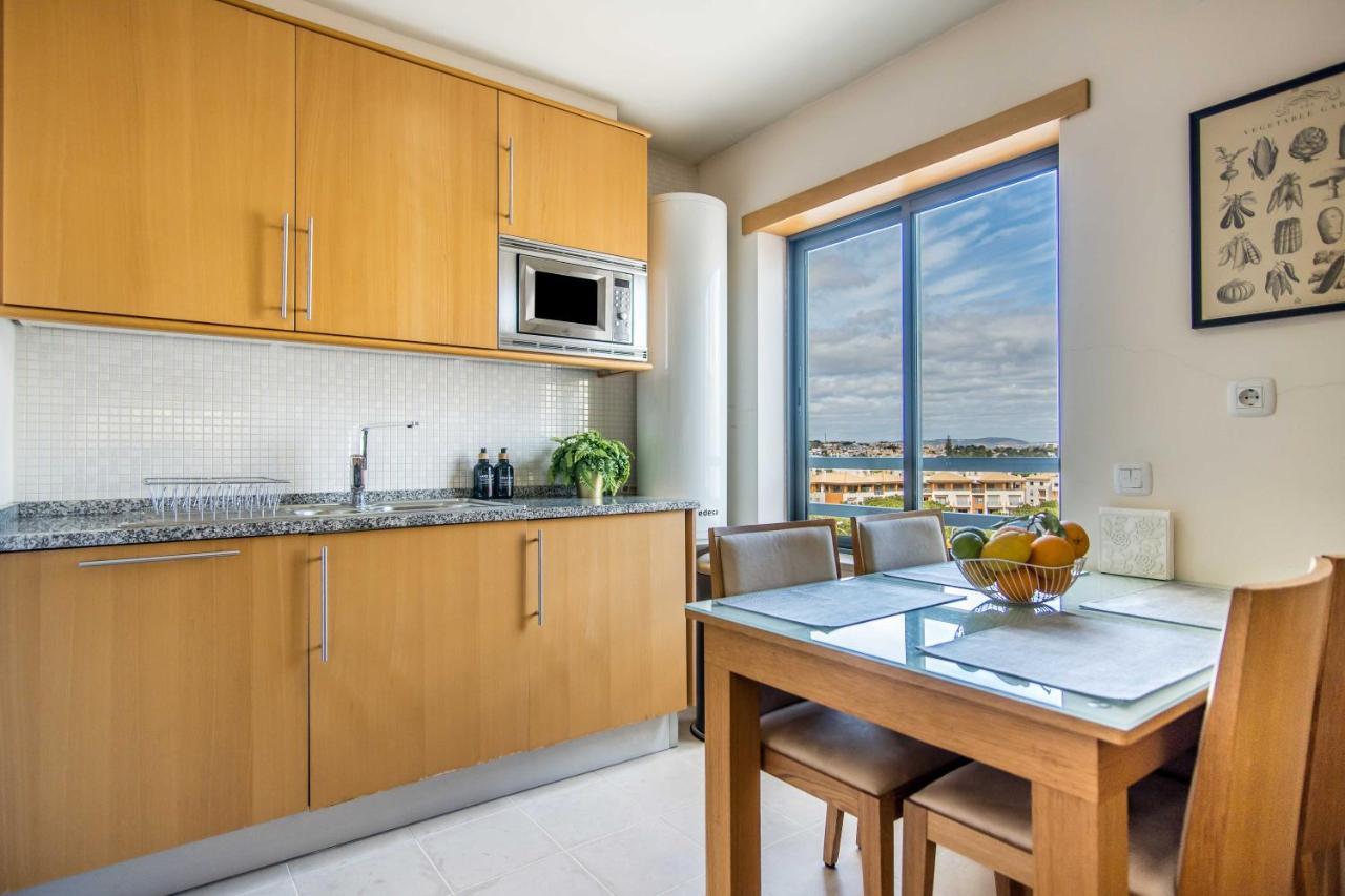 Appartamento Corcovada, Sunny And Bright T1 With Large Terrace, Albufeira Esterno foto